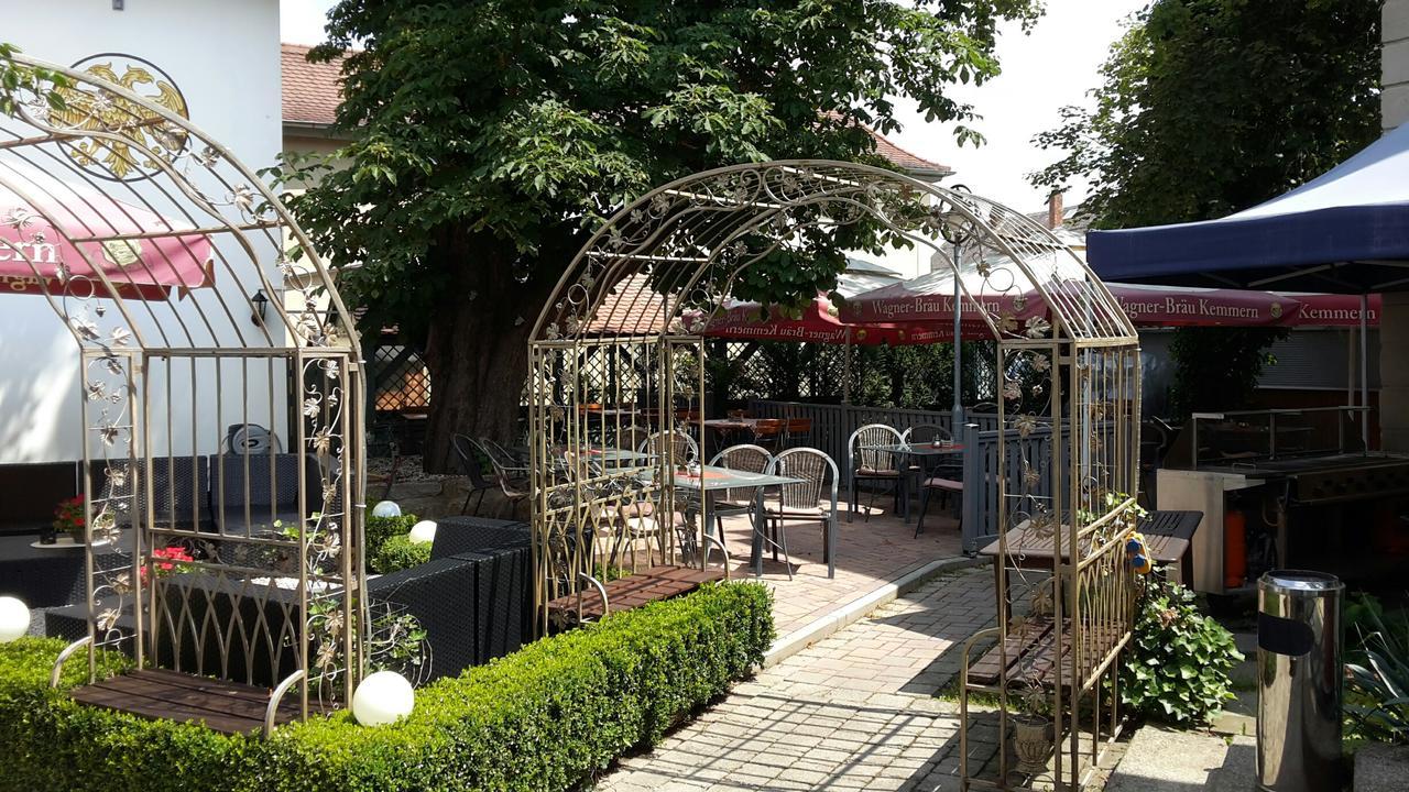 Hotel Goldener Adler Garni Hallstadt Exterior foto